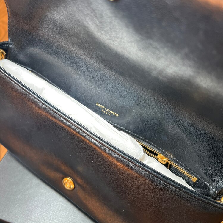 イブサンローラン  （ブランドバッグ）の商品画像 - 査定依頼日：2025年4月15日 - 最高査定価格：130,000円