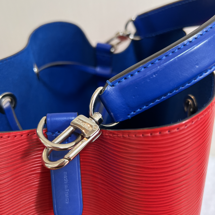 エピノエ（ブランドバッグ）の商品画像 - 査定依頼日：2025年2月3日 - 最高査定価格：100,000円