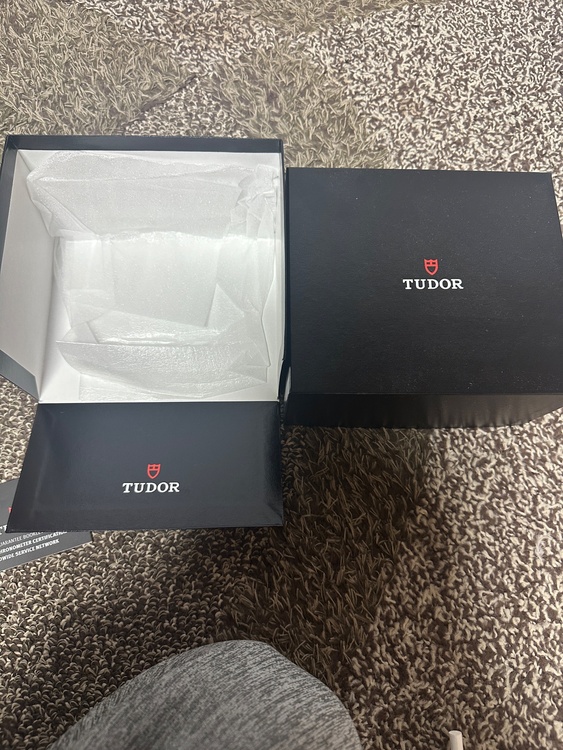 ヘリテージブラックベイ（高級時計）の商品画像 - 査定依頼日：2025年12月17日 - 最高査定価格：335,000円