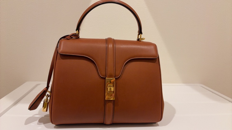 セリーヌ  （ブランドバッグ）の商品画像 - 査定依頼日：2025年12月29日 - 最高査定価格：150,000円