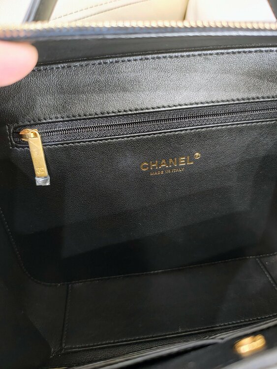 CCフィリグリー チェーンショルダー（古着・ファッション）の商品画像 - 査定依頼日：2026年6月1日 - 最高査定価格：200,000円