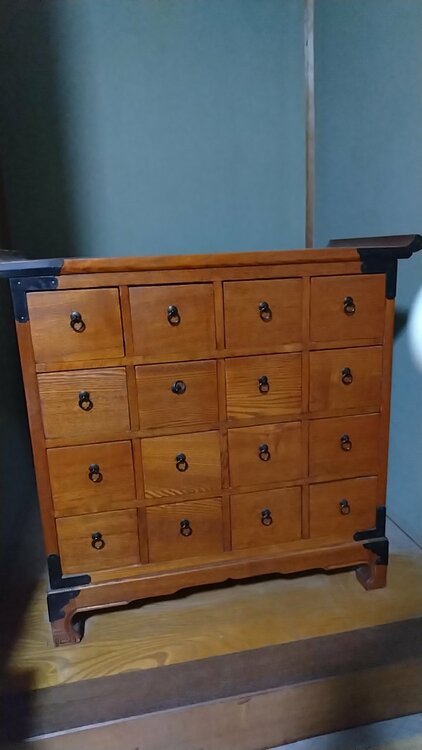 薬箪笥（美術品・骨董品）の商品画像 - 査定依頼日：2026年4月6日 - 最高査定価格：5,000円