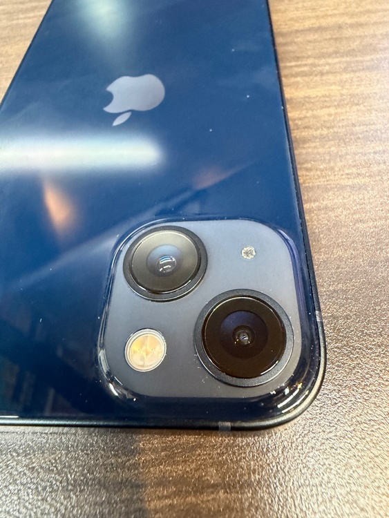 iPhone iPhone 13 128GB SIMフリー（スマホ）の商品画像 - 査定依頼日：2026年8月5日 - 最高査定価格：40,000円