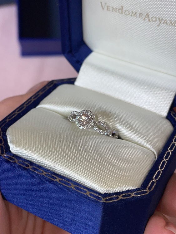 ヴァンドーム グレース エンゲージメントリング （宝石）の商品画像 - 査定依頼日：2026年3月7日 - 最高査定価格：100,000円