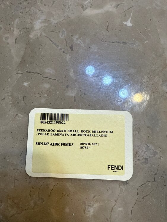 フェンディ  （ブランドバッグ）の商品画像 - 査定依頼日：2025年5月2日 - 最高査定価格：250,000円