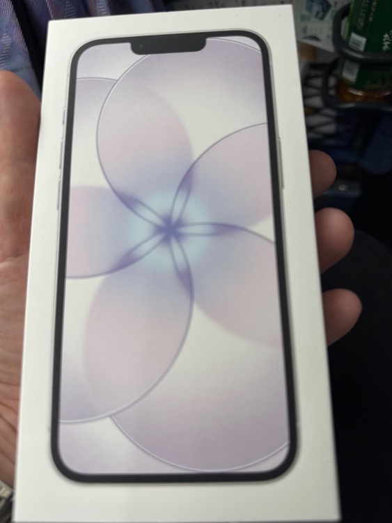 iPhone iPhone 17e 256GB SIMフリー（スマホ）の商品画像 - 査定依頼日：2026年9月3日 - 最高査定価格：83,000円