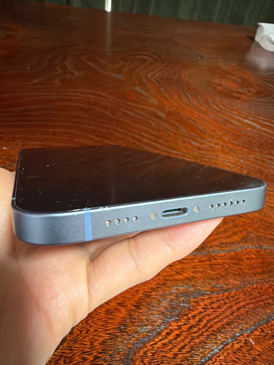 iPhone iPhone 14 Plus 256GB docomo（スマホ）の商品画像 - 査定依頼日：2026年5月27日 - 最高査定価格：32,000円