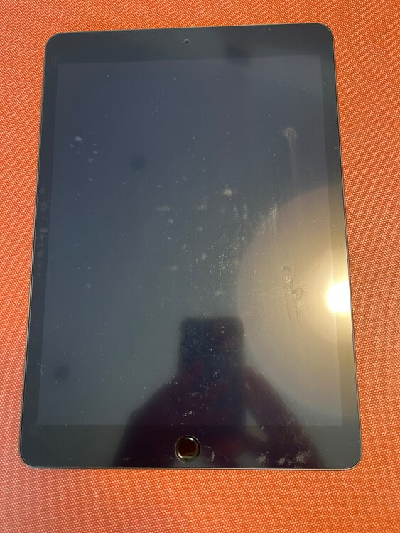 MK2N3J/A（PC・タブレット）の商品画像 - 査定依頼日：2025年5月18日 - 最高査定価格：30,000円