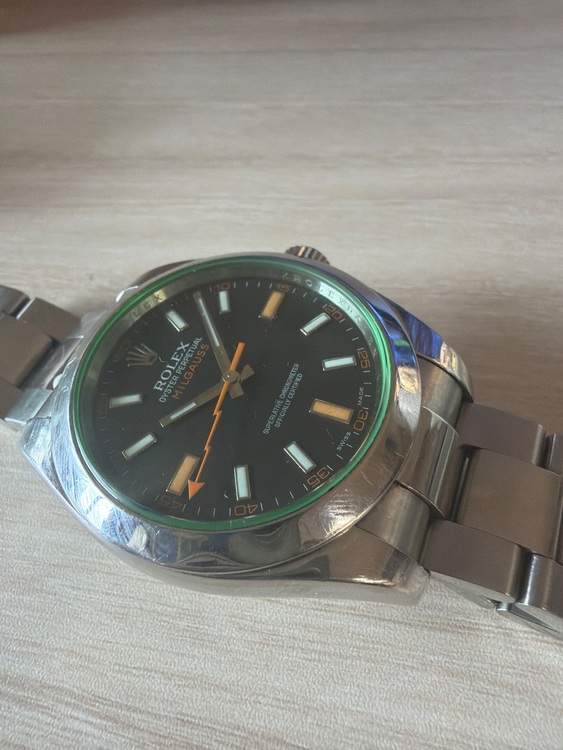 ロレックス ミルガウス （高級時計）の商品画像 - 査定依頼日：2025年11月17日 - 最高査定価格：1,300,000円