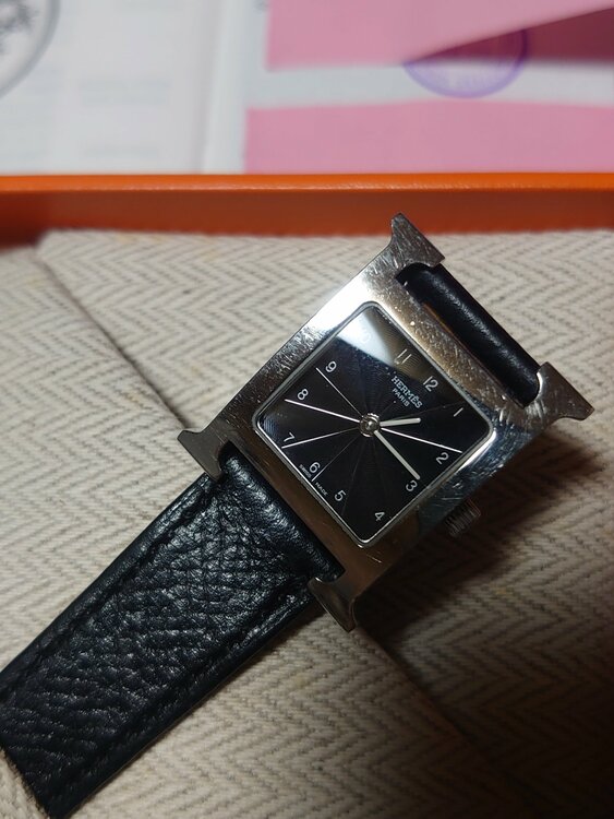 エルメス　Hウォッチ　HH1.210 ブラック（ブランド財布・小物）の商品画像 - 査定依頼日：2026年9月1日 - 最高査定価格：60,000円