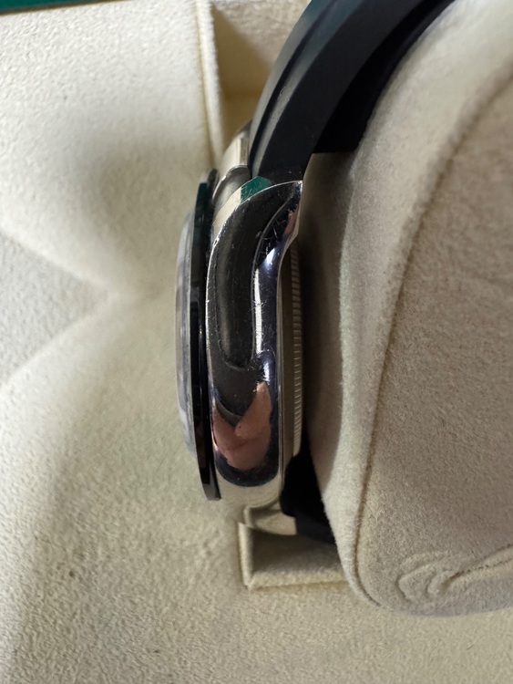 ロレックス デイトナ 116519l（高級時計）の商品画像 - 査定依頼日：2025年10月19日 - 最高査定価格：6,100,000円