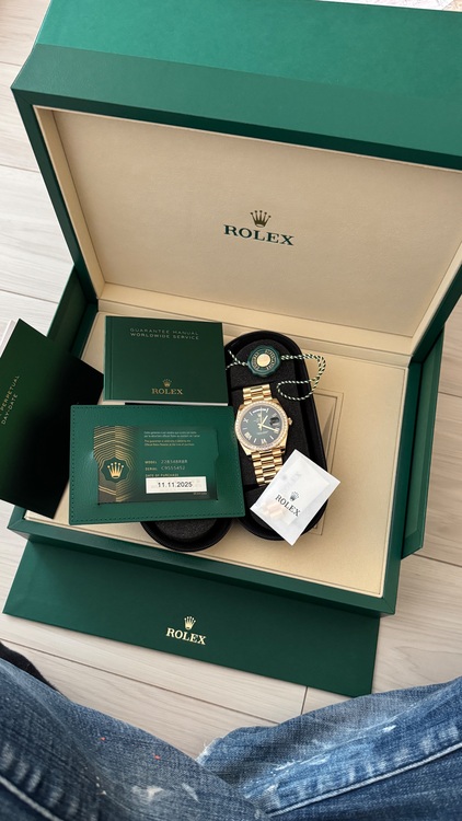 ロレックス デイデイト （高級時計）の商品画像 - 査定依頼日：2025年11月18日 - 最高査定価格：10,600,000円