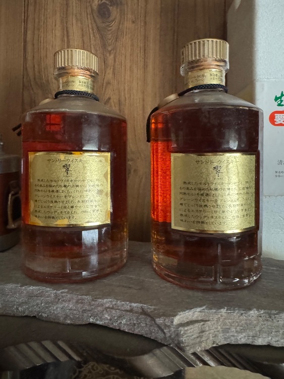 ウイスキー サントリー響 （お酒）の商品画像 - 査定依頼日：2025年8月25日 - 最高査定価格：50,000円