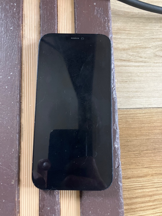 iPhone iPhone 12 128GB Softbank（スマホ）の商品画像 - 査定依頼日：2026年7月15日 - 最高査定価格：22,500円