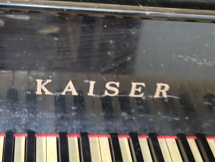 KAISER（ピアノ・楽器・PA機材）の商品画像 - 査定依頼日：2026年3月12日 - 最高査定価格：20,000円