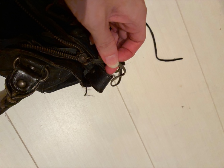 バレンシアガ  （ブランドバッグ）の商品画像 - 査定依頼日：2025年9月22日 - 最高査定価格：30,000円