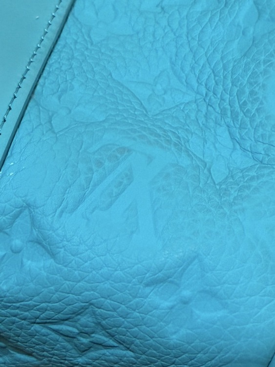 【着用3回のみ】LOUIS VUITTON キーポル・バンドリエール25（ブランドバッグ）の商品画像 - 査定依頼日：2025年12月30日 - 最高査定価格：200,000円