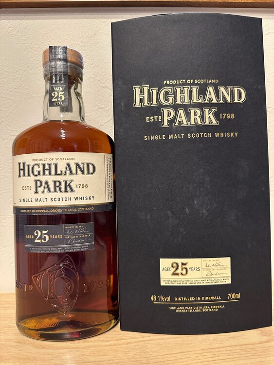 ハイランドパーク25年オフィシャル48.1%（お酒）の商品画像 - 査定依頼日：2025年4月6日 - 最高査定価格：60,000円