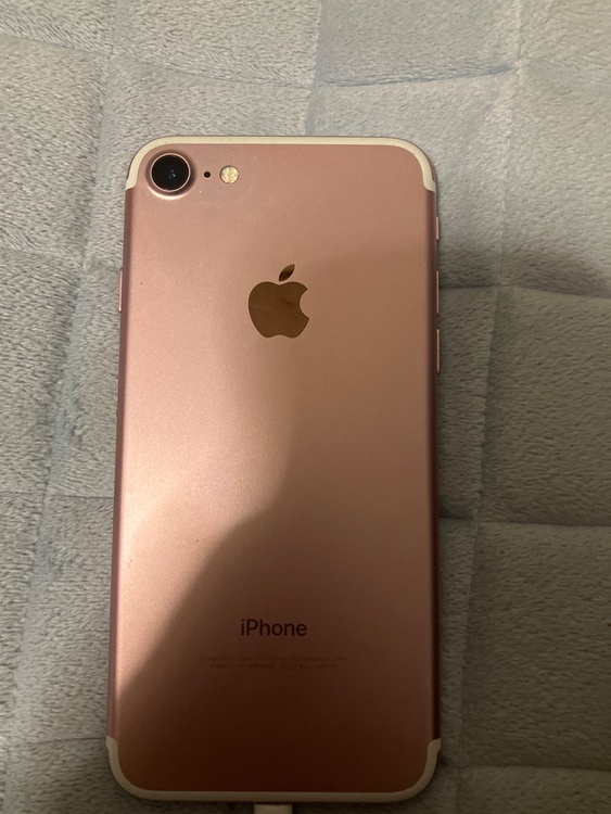 iPhone iPhone7 32GB SIMフリー（スマホ）の商品画像 - 査定依頼日：2026年7月27日 - 最高査定価格：1,000円