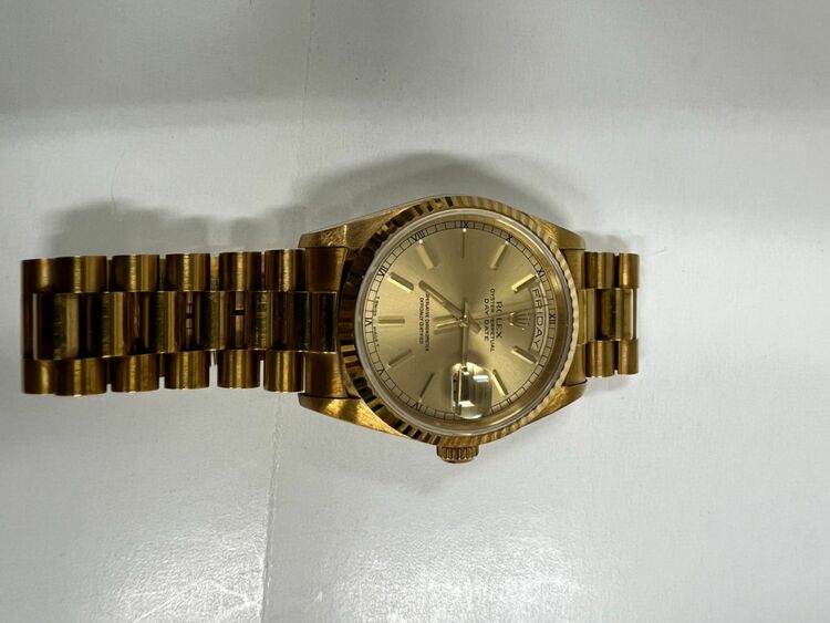 ロレックス デイデイト 1823（高級時計）の商品画像 - 査定依頼日：2025年8月11日 - 最高査定価格：2,700,000円