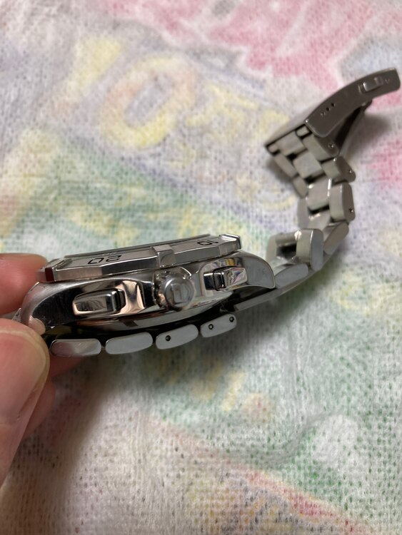 タグホイヤー アクアレーサー （高級時計）の商品画像 - 査定依頼日：2025年5月31日 - 最高査定価格：100,000円