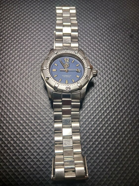 プロフェッショナル200m（高級時計）の商品画像 - 査定依頼日：2026年1月19日 - 最高査定価格：20,000円