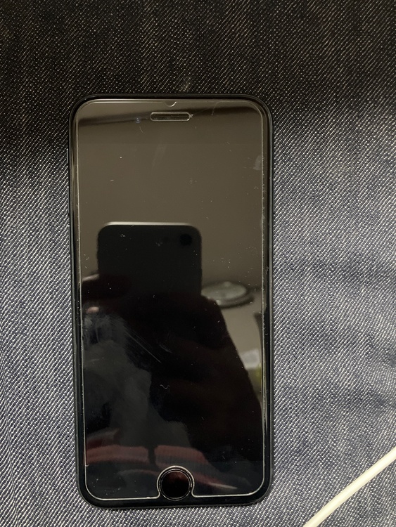 iPhone SE (第 3 世代) 64GB SIMフリー（スマホ）の商品画像 - 査定依頼日：2026年5月16日 - 最高査定価格：5,000円