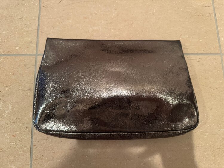 ジミーチュウ  クラッチ（ブランドバッグ）の商品画像 - 査定依頼日：2025年4月9日 - 最高査定価格：5,000円