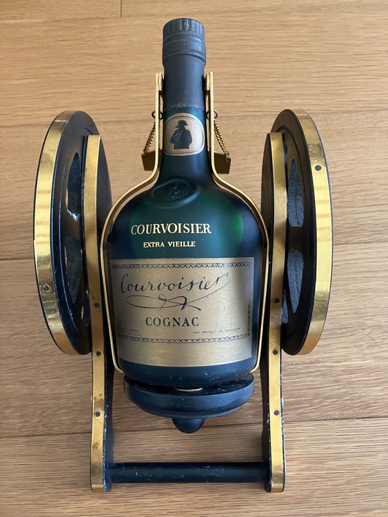 ブランデー ブランデー(その他) （お酒）の商品画像 - 査定依頼日：2025年7月22日 - 最高査定価格：6,500円