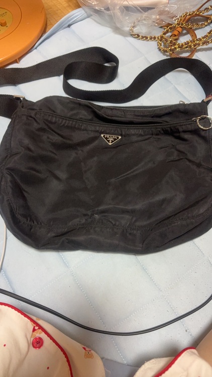 プラダのバック（ブランドバッグ）の商品画像 - 査定依頼日：2025年8月31日 - 最高査定価格：20,000円
