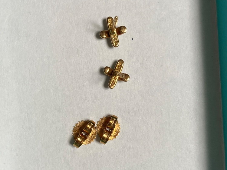 ティファニー　クロスステッチダイヤピアス（金・貴金属）の商品画像 - 査定依頼日：2025年8月26日 - 最高査定価格：50,000円