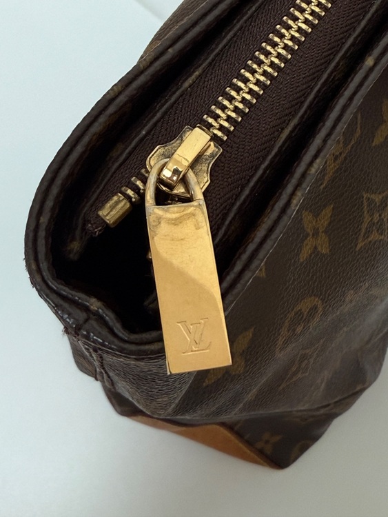 トートバッグ（ブランドバッグ）の商品画像 - 査定依頼日：2025年9月9日 - 最高査定価格：30,000円