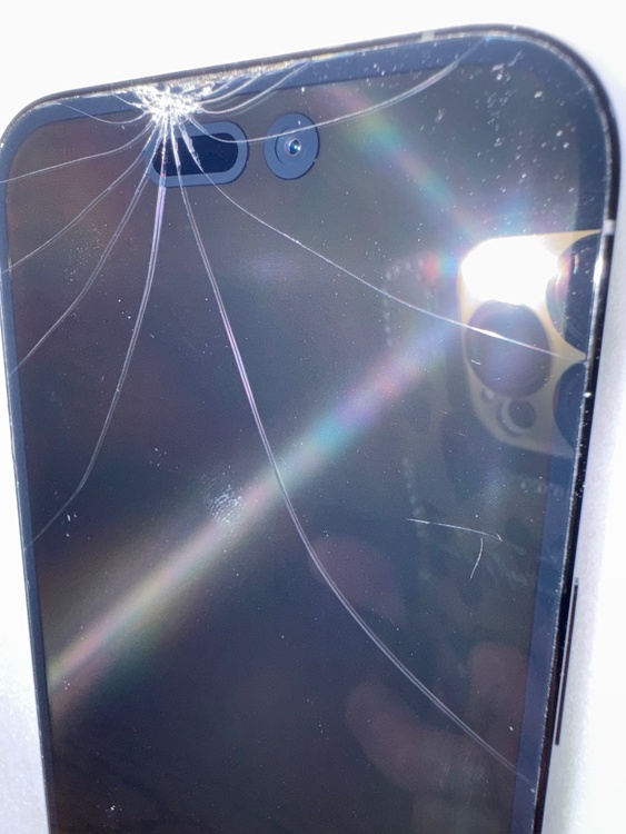 iPhone 15 Pro 128GB Softbank（スマホ）の商品画像 - 査定依頼日：2026年1月7日 - 最高査定価格：77,000円