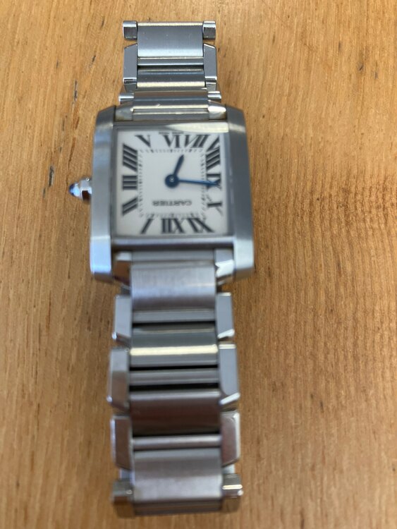 カルティエ タンク （高級時計）の商品画像 - 査定依頼日：2025年3月25日 - 最高査定価格：250,000円