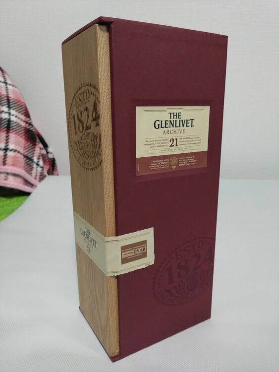 グレンリベット21年（お酒）の商品画像 - 査定依頼日：2025年11月17日 - 最高査定価格：14,000円