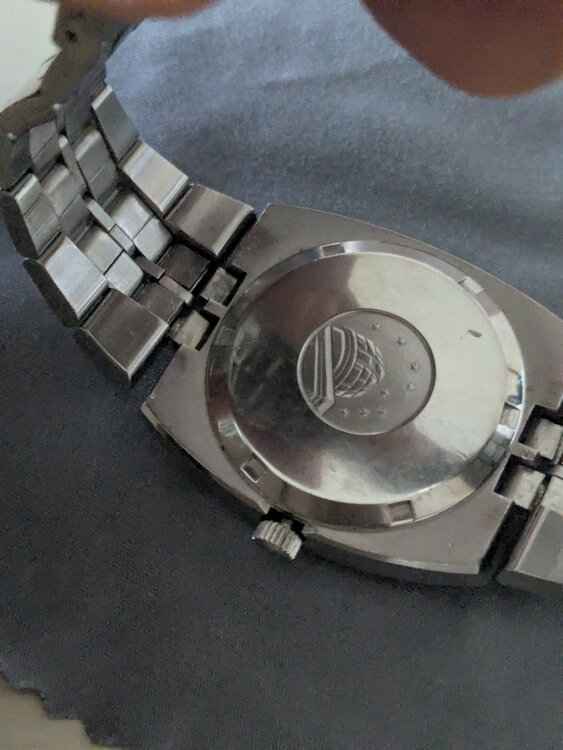 オメガ コンステーション 168.04（高級時計）の商品画像 - 査定依頼日：2026年1月9日 - 最高査定価格：165,000円