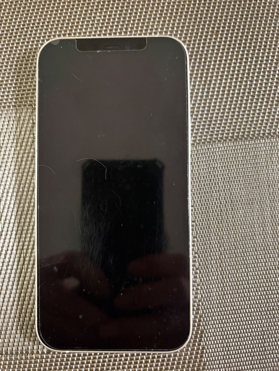 iPhone12 ホワイト（スマホ）の商品画像 - 査定依頼日：2026年9月30日 - 最高査定価格：16,000円