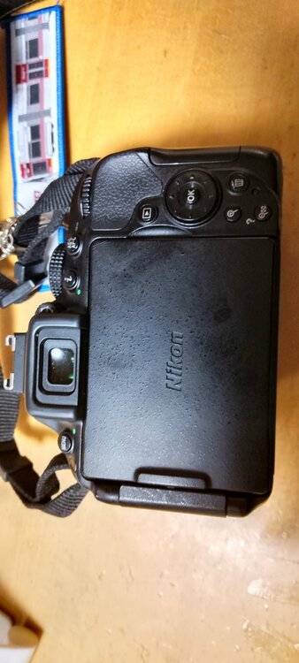 Nikond5300（カメラ）の商品画像 - 査定依頼日：2026年7月13日 - 最高査定価格：15,000円