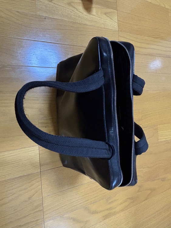 プラダ  （ブランドバッグ）の商品画像 - 査定依頼日：2026年1月30日 - 最高査定価格：15,000円