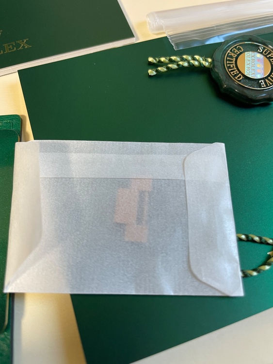 ロレックス デイデイト 228235（高級時計）の商品画像 - 査定依頼日：2026年1月12日 - 最高査定価格：8,500,000円