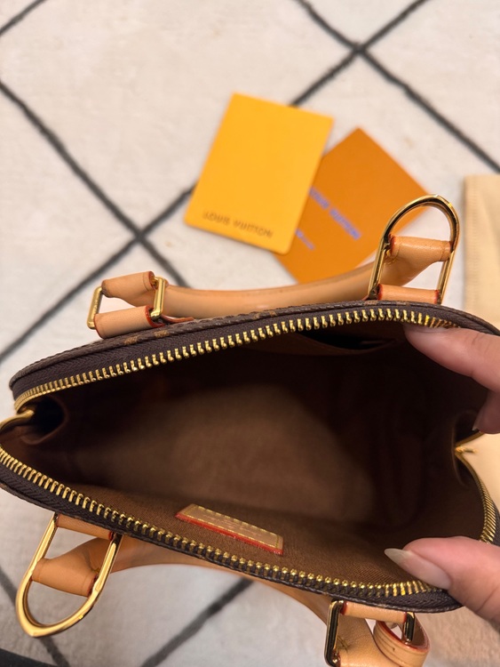 ルイヴィトン モノグラム （ブランドバッグ）の商品画像 - 査定依頼日：2025年11月24日 - 最高査定価格：100,000円