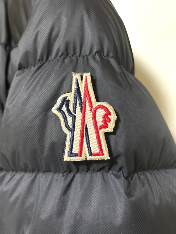 MONCLER モンクレール グルノーブル カムラック　ブラック（古着・ファッション）の商品画像 - 査定依頼日：2025年12月15日 - 最高査定価格：80,000円