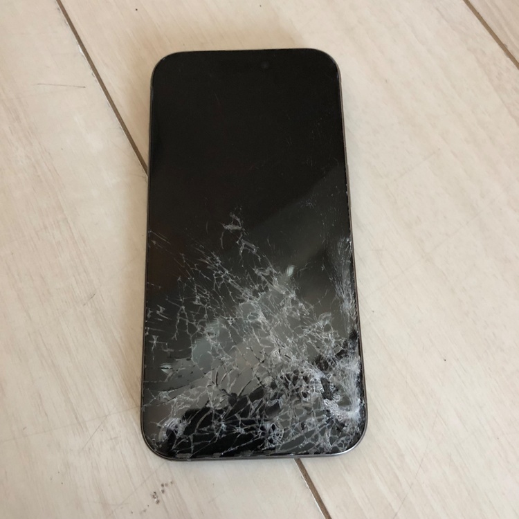 iPhone15pro 256（スマホ）の商品画像 - 査定依頼日：2026年4月10日 - 最高査定価格：154,000円