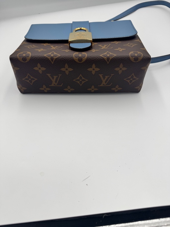 ルイヴィトン モノグラム ロッキーBB ショルダーバッグ（ブランドバッグ）の商品画像 - 査定依頼日：2026年4月8日 - 最高査定価格：110,000円
