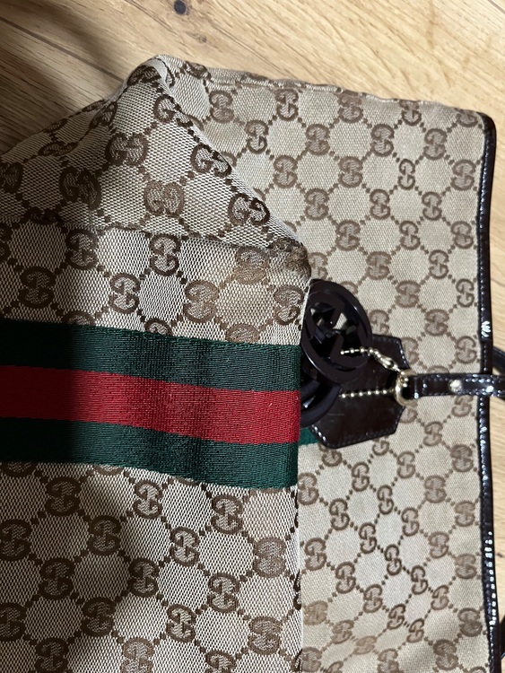GUCCIトート（ブランドバッグ）の商品画像 - 査定依頼日：2025年9月30日 - 最高査定価格：40,000円