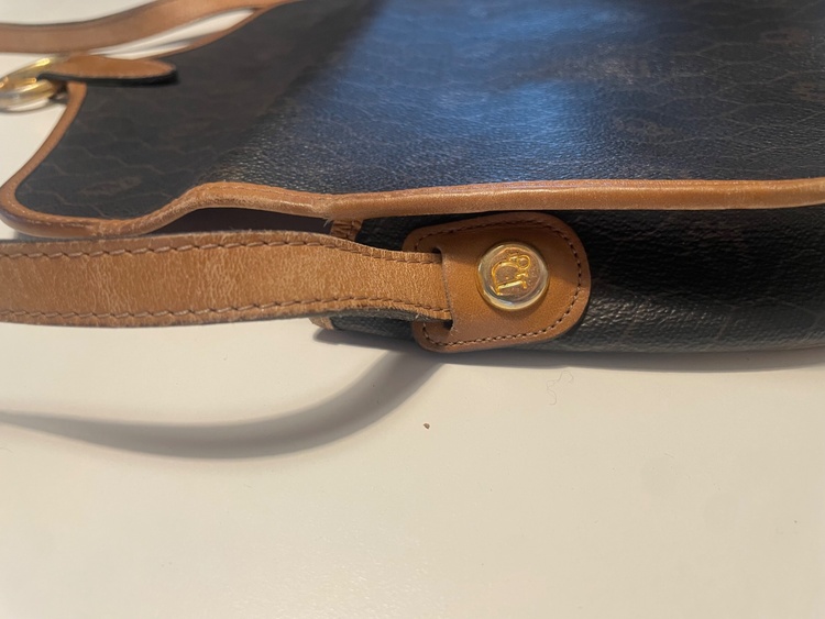 ディオール  （ブランドバッグ）の商品画像 - 査定依頼日：2026年3月25日 - 最高査定価格：7,000円