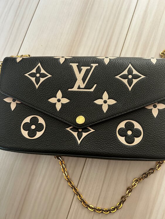 アンプラント　ポシェットフェリシー（ブランドバッグ）の商品画像 - 査定依頼日：2025年2月14日 - 最高査定価格：180,000円