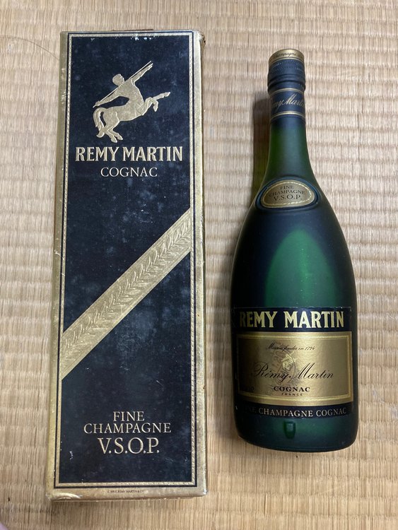 Rent Martin V.S.O.P.（お酒）の商品画像 - 査定依頼日：2023年7月6日 - 最高査定価格：3,500円