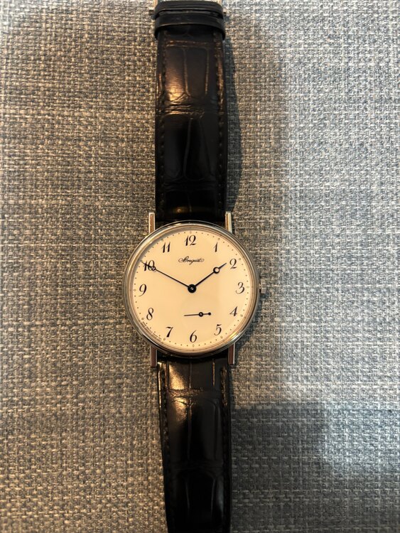 7147 黒（高級時計）の商品画像 - 査定依頼日：2025年4月10日 - 最高査定価格：1,650,000円