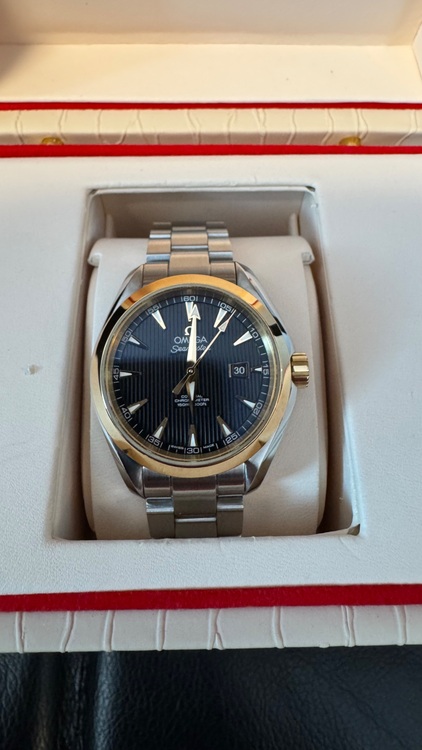 Seamaste﻿r Aqua Terra 150﻿M（高級時計）の商品画像 - 査定依頼日：2025年9月27日 - 最高査定価格：470,000円